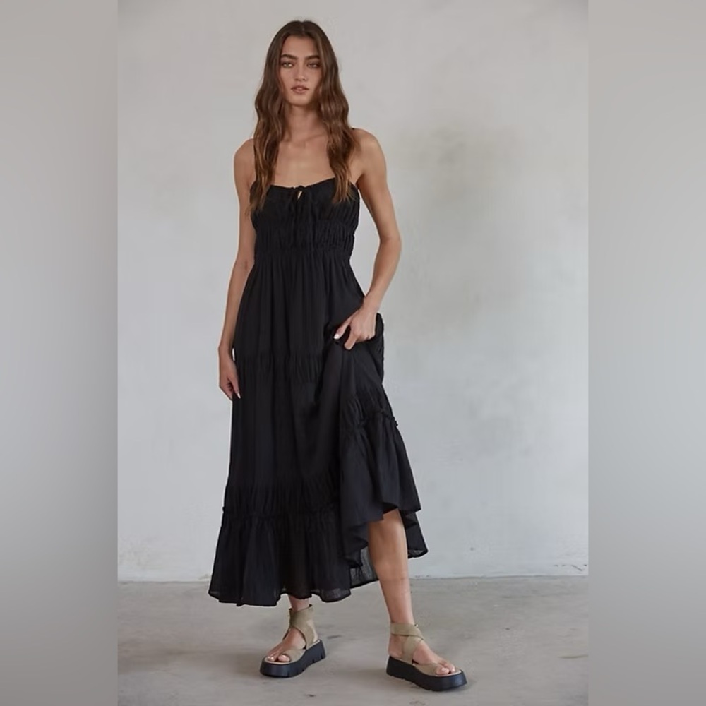1 LEFT!! ✨The Soleil Midi Dress